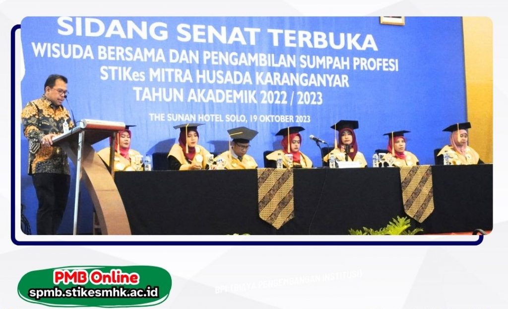 Wisuda Bersama dan Pengambilan Sumpah Profesi STIKes Mitra Husada Karanganyar Tahun Akademik 2022/2023